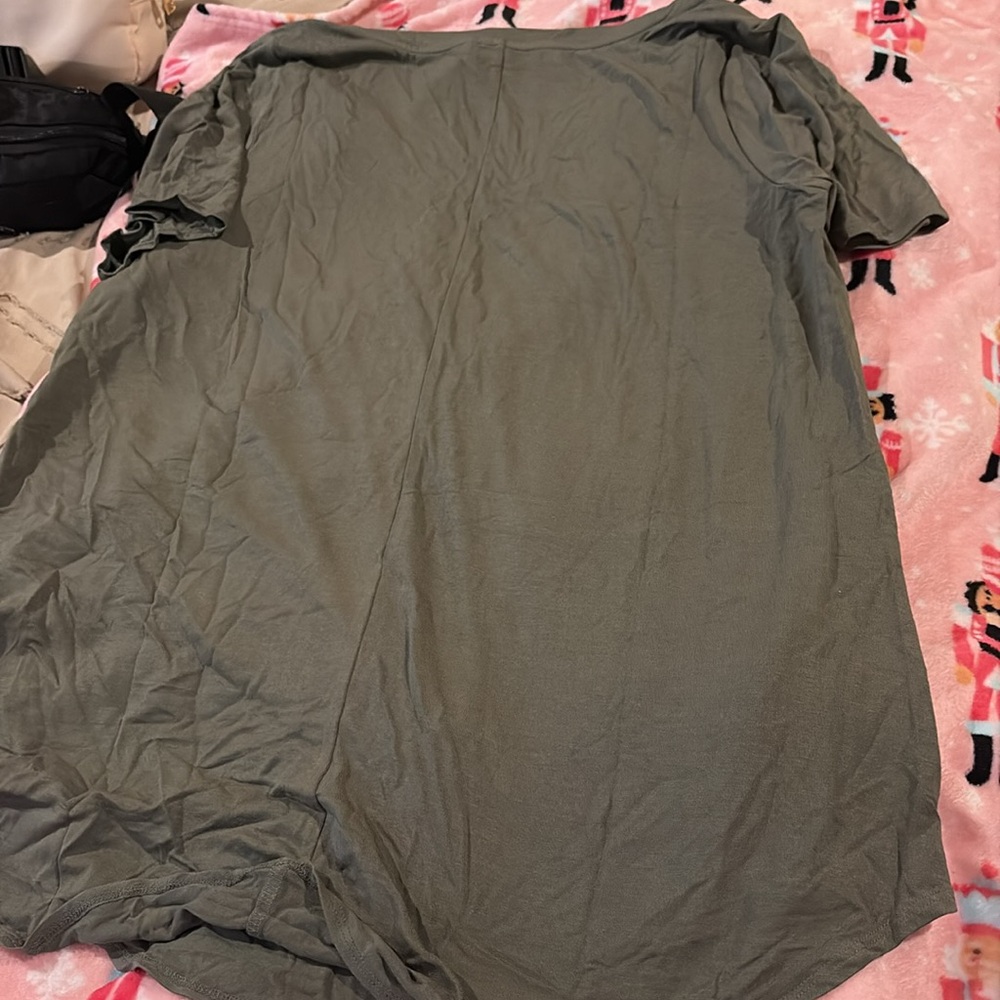 Short sleeve - Picture 3 of 3